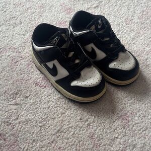 Nike Kids Black and White Low-Top Sneakers with Velcro
